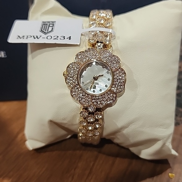 Montres Prestige Accessories - Montres Prestige X Invicta Women's Watch - 28mm, Gold (MPW-0234) NWT